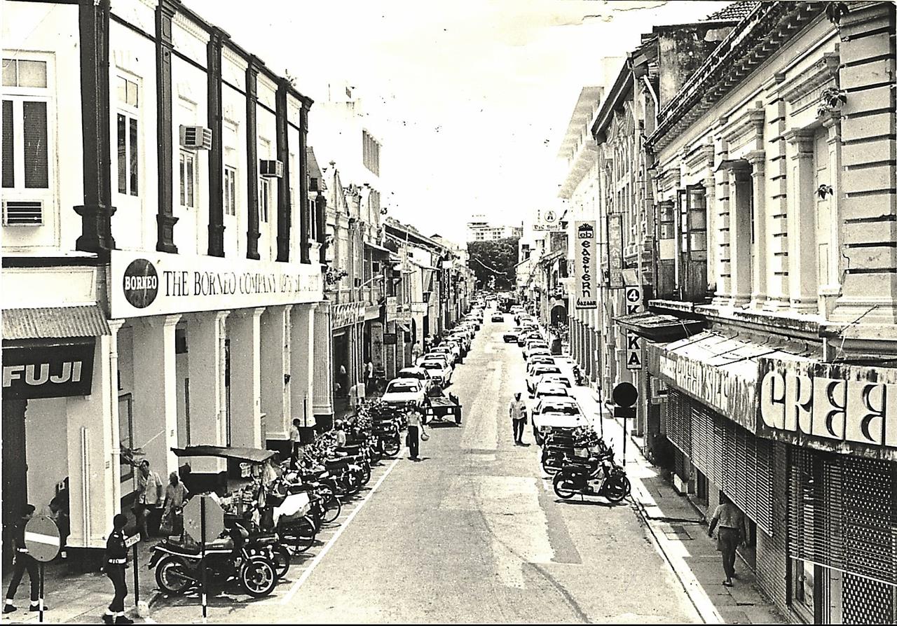 Scanned Pix : StaricStarpix By : C.Y. LeowDate : 04.05.1984A bird's eyeview of Bishop Street today showing the extensive development it has undergone over the years.